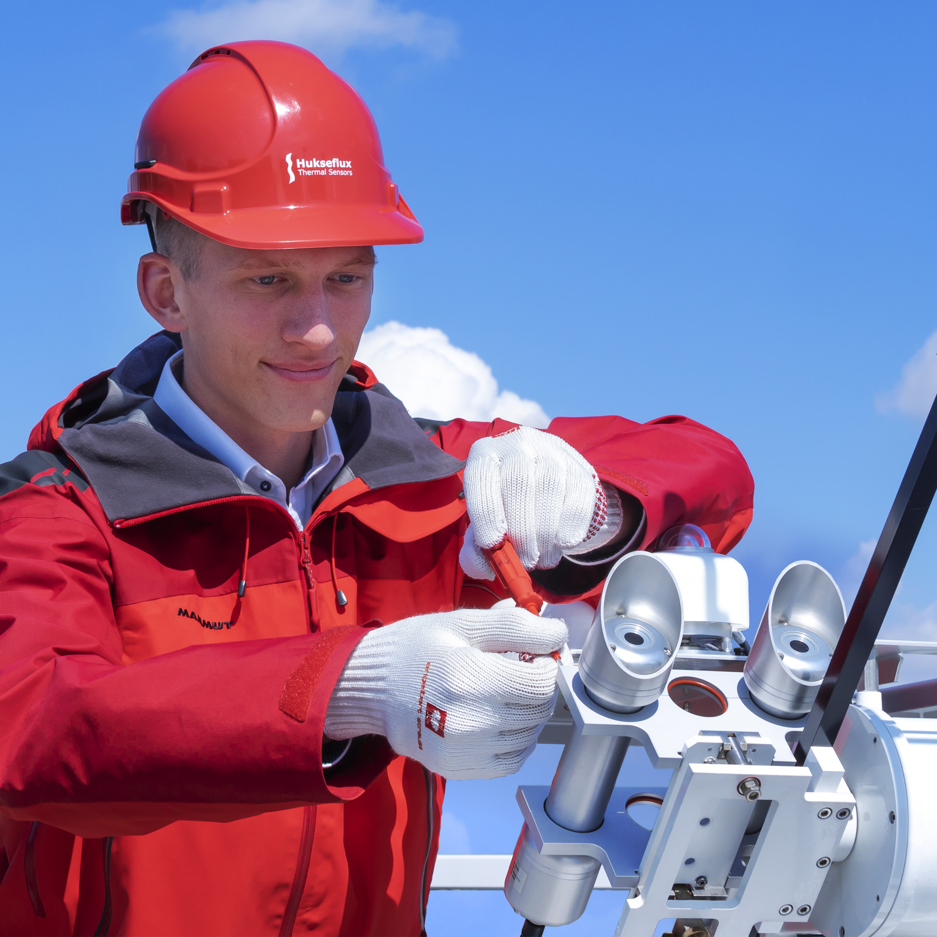 太阳能跟踪仪上的DR系列日射仪